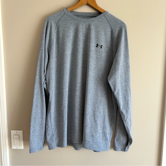 Long Sleeve Under Armour Shirt - Heat Gear - Men’s LARGE - Picture 1 of 15